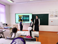 «Қауіпсіз интернет – жарқын болашақ кепілі» тақырыбында тәрбие сағаттары өткізілді.